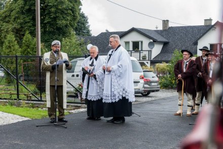 Uroczystość upamiętnienia mjra Adolfa Pilcha - modlitwa i błogosławieństwo